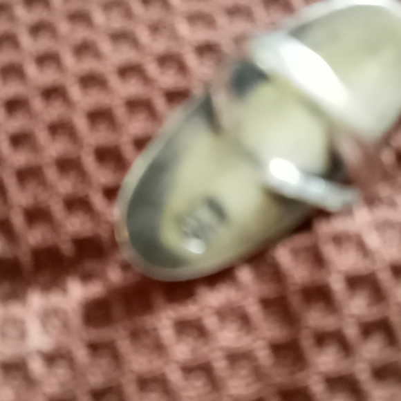 Ring - Picture 3 of 4